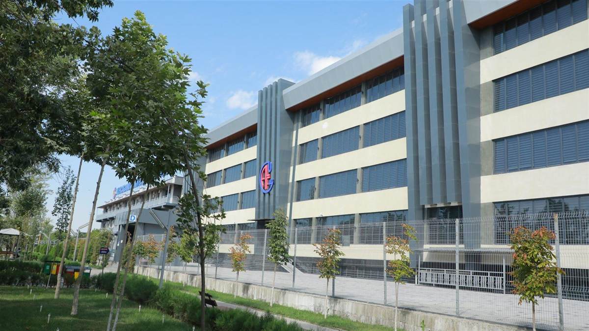 Alfraganus University binosi